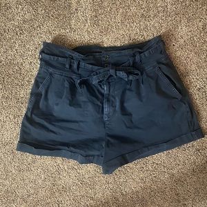 American Eagle paperback shorts